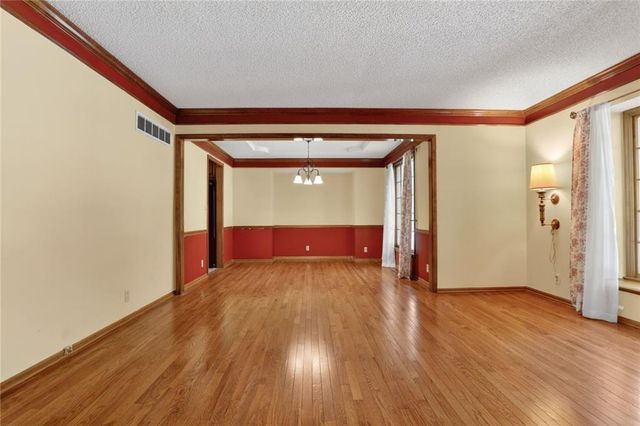 11705 Grant Street, Overland Park, KS 66210