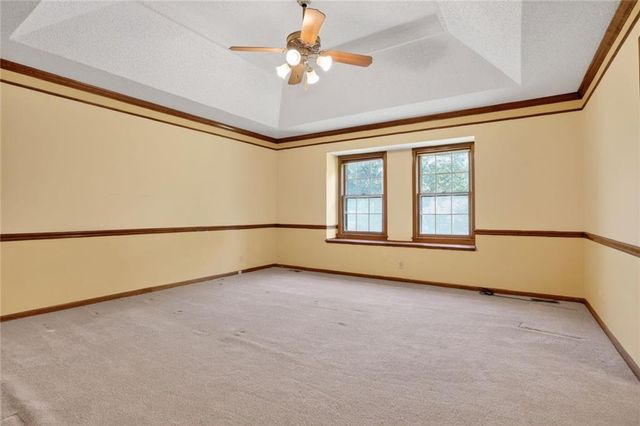 11705 Grant Street, Overland Park, KS 66210