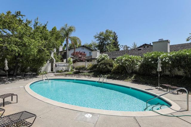 2427 Sharon Oaks Drive, Menlo Park, CA 94025