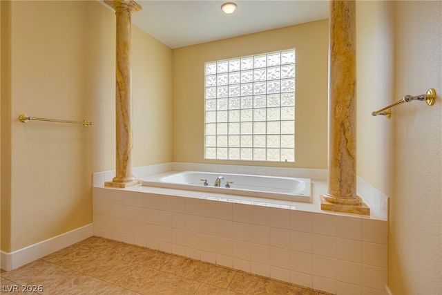 5112 Crown Cypress Street, Las Vegas, NV 89149