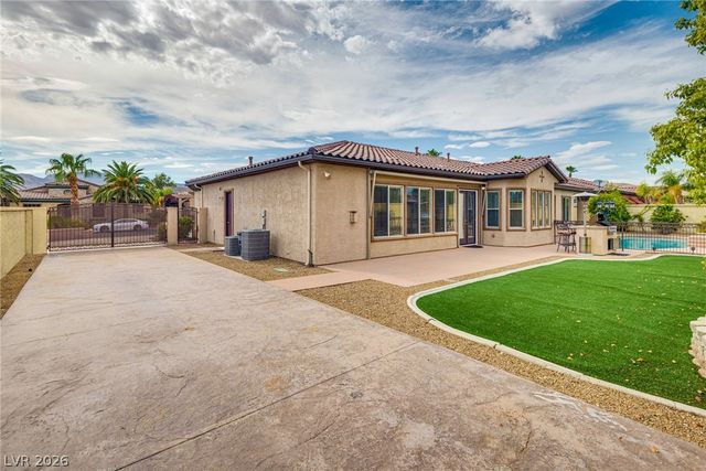 5112 Crown Cypress Street, Las Vegas, NV 89149