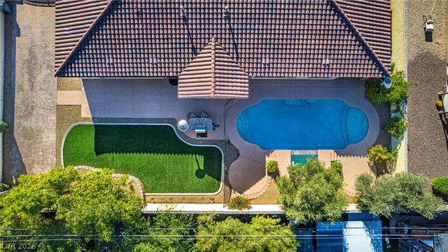 5112 Crown Cypress Street, Las Vegas, NV 89149