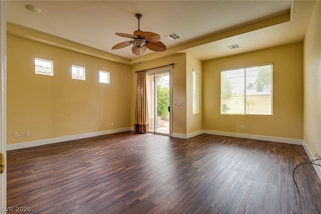 5112 Crown Cypress Street, Las Vegas, NV 89149