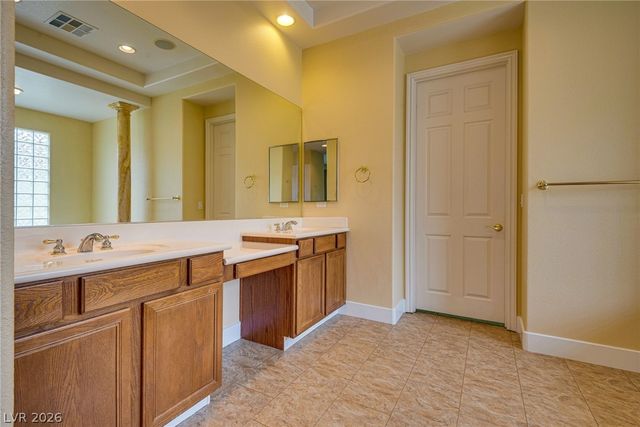 5112 Crown Cypress Street, Las Vegas, NV 89149