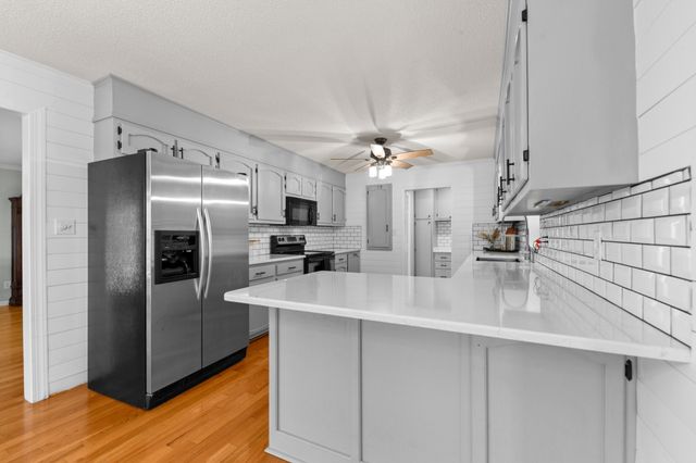 1336 Charlotte Ct, Pulaski, TN 38478