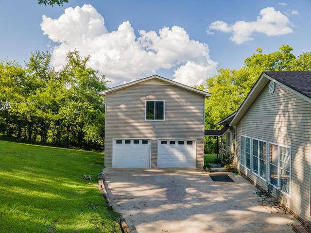 1336 Charlotte Ct, Pulaski, TN 38478