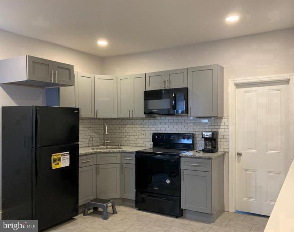 4123 ORCHARD ST, Philadelphia, PA 19124