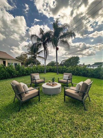 10216 Lexington Estates Boulevard, Boca Raton, FL 33428