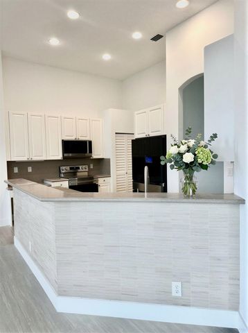 10216 Lexington Estates Boulevard, Boca Raton, FL 33428