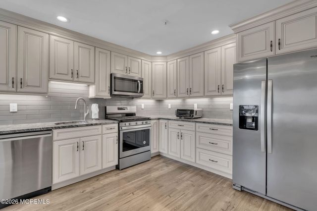 4002 Cleveland Street, Toms River, NJ 08755