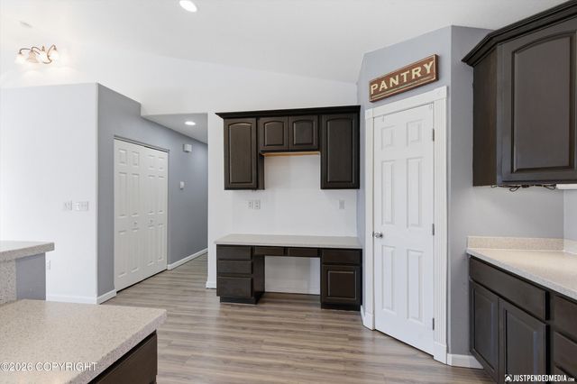 1262 N Miller Circle, Houston, AK 99623