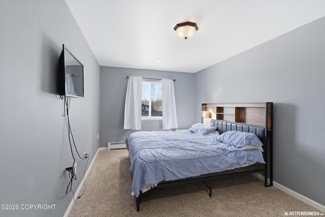 1262 N Miller Circle, Houston, AK 99623