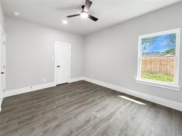 2130 Kathleen Avenue, Dallas, TX 75216