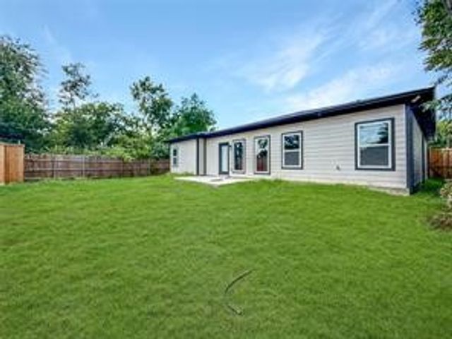 2130 Kathleen Avenue, Dallas, TX 75216