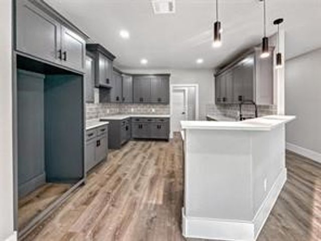 2130 Kathleen Avenue, Dallas, TX 75216