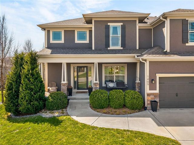 1409 SW Whistle Drive, Lee's Summit, MO 64082