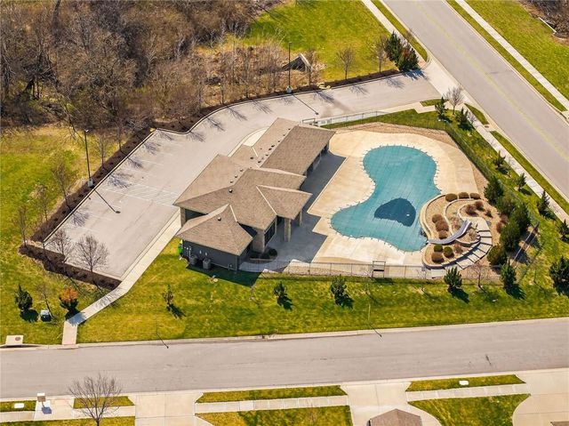 1409 SW Whistle Drive, Lee's Summit, MO 64082