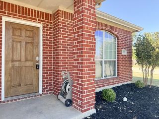 325 Rock Hill Drive, Crowley, TX 76036