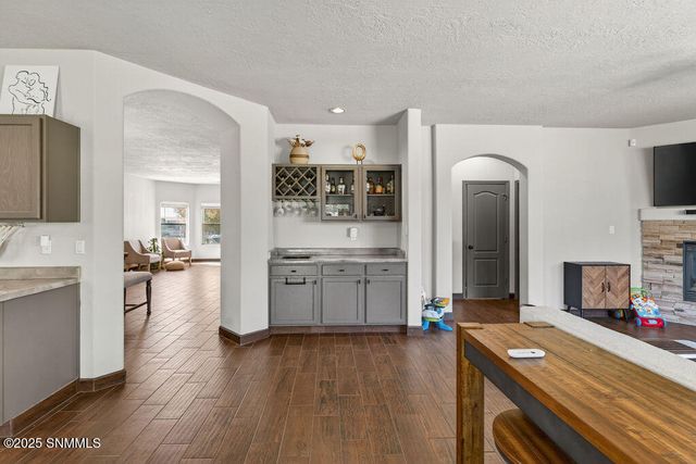 2500 Silver Hawk Avenue, Las Cruces, NM 88011