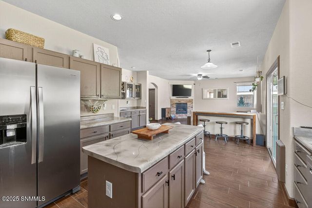 2500 Silver Hawk Avenue, Las Cruces, NM 88011