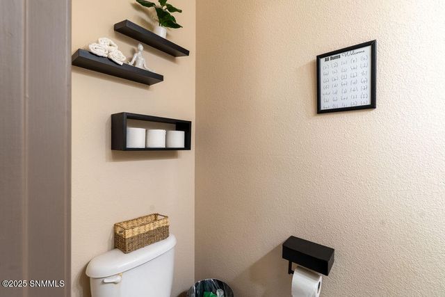 2500 Silver Hawk Avenue, Las Cruces, NM 88011