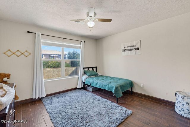 2500 Silver Hawk Avenue, Las Cruces, NM 88011