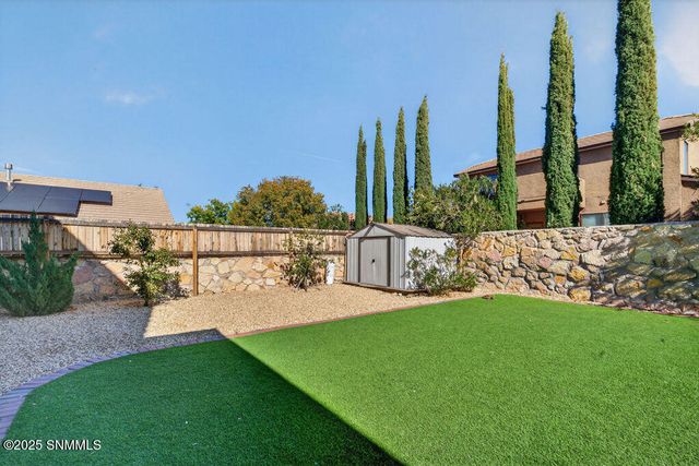 2500 Silver Hawk Avenue, Las Cruces, NM 88011