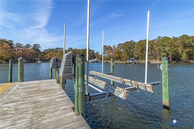 492 Pine Reach Drive, Kilmarnock, VA 22482