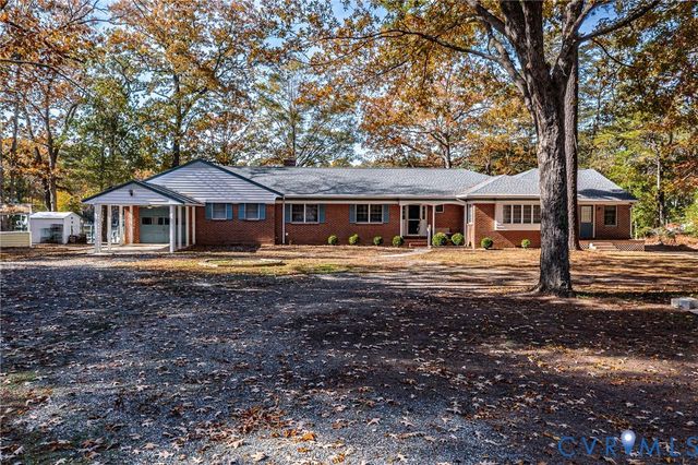 492 Pine Reach Drive, Kilmarnock, VA 22482