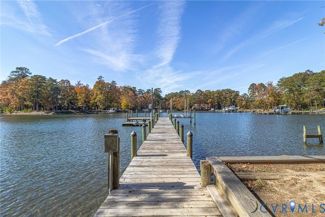 492 Pine Reach Drive, Kilmarnock, VA 22482