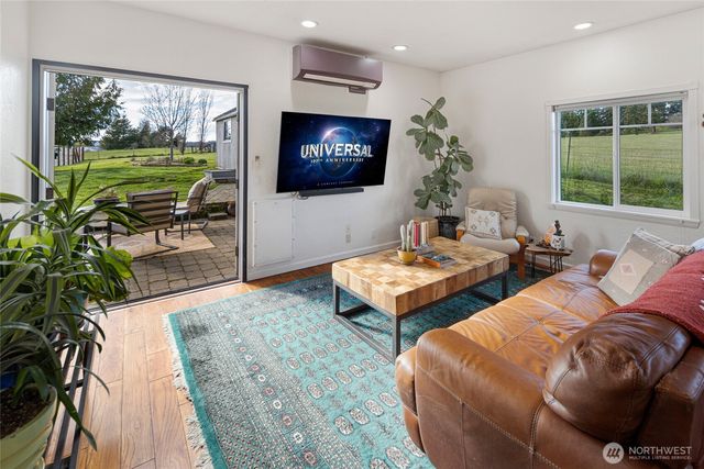 318 Trumpeter Way, Friday Harbor, WA 98250