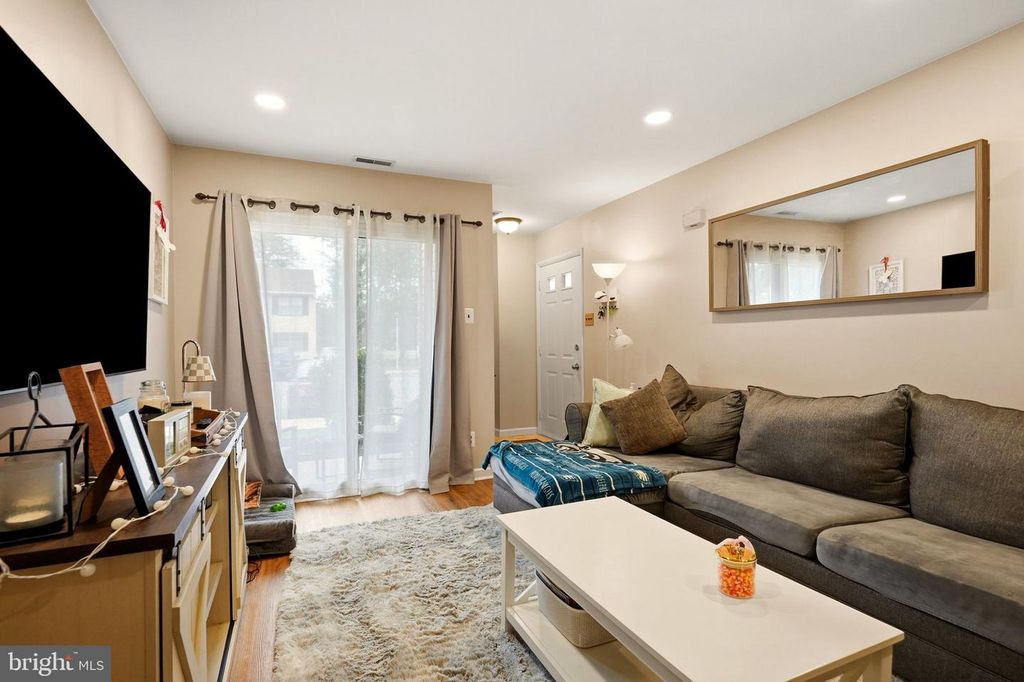 568 WILLOW TURN #A, Mt Laurel, NJ 08054 — photo 2