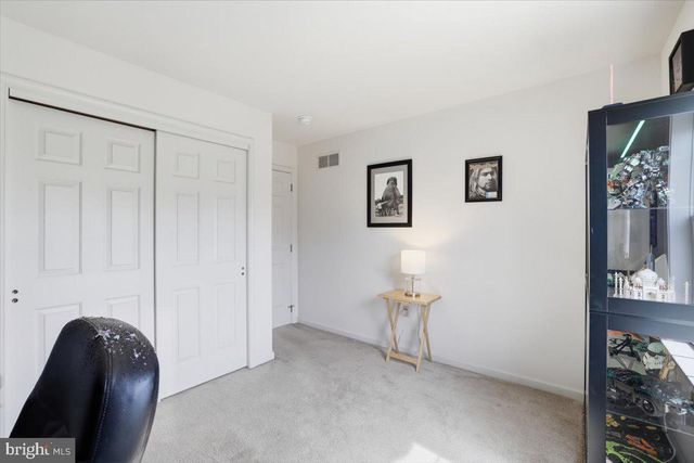 130 DEBBIE LN, Easton, PA 18045
