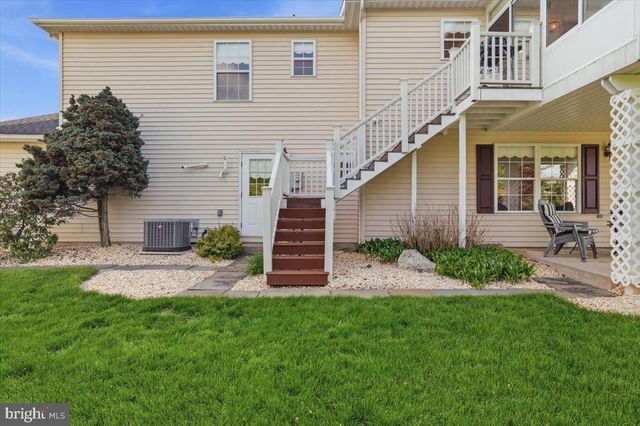 130 DEBBIE LN, Easton, PA 18045
