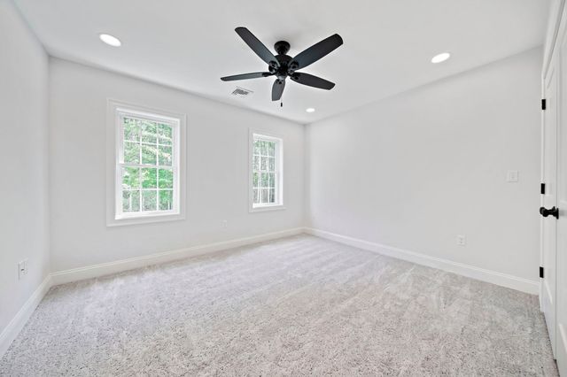 4 Clarendon Circle, Holbrook, MA 02343