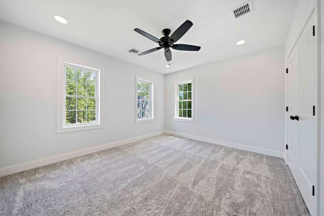 4 Clarendon Circle, Holbrook, MA 02343