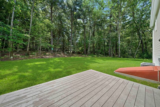 4 Clarendon Circle, Holbrook, MA 02343