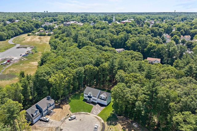 4 Clarendon Circle, Holbrook, MA 02343