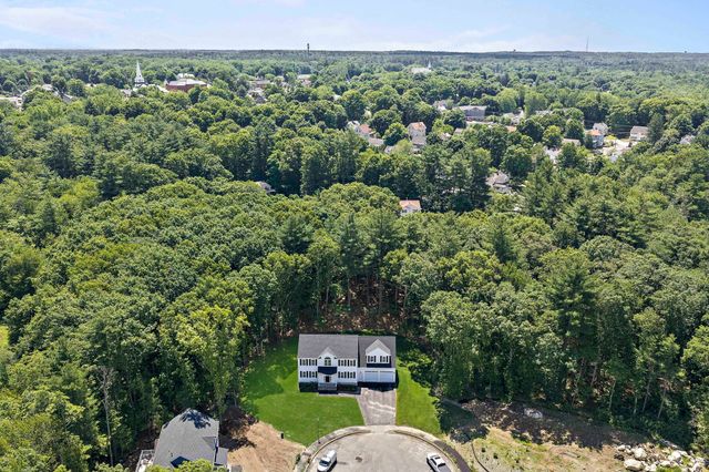 4 Clarendon Circle, Holbrook, MA 02343