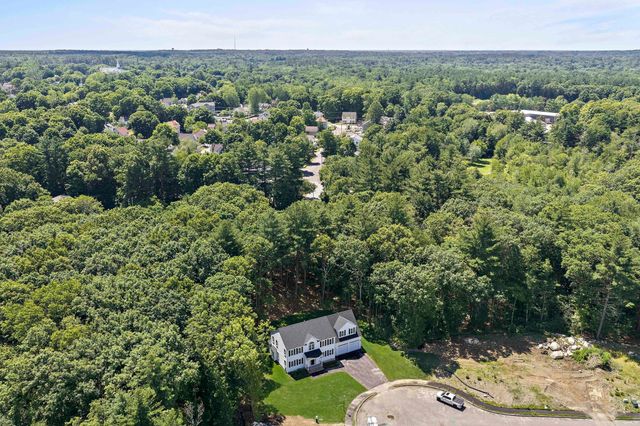 4 Clarendon Circle, Holbrook, MA 02343
