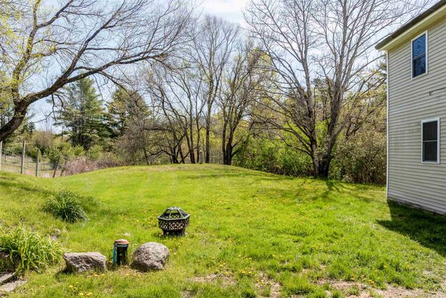 6 Badger Road, Goshen, NH 03752