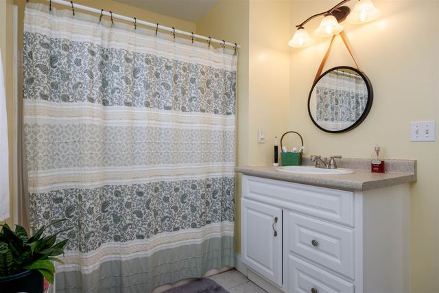 6 Badger Road, Goshen, NH 03752
