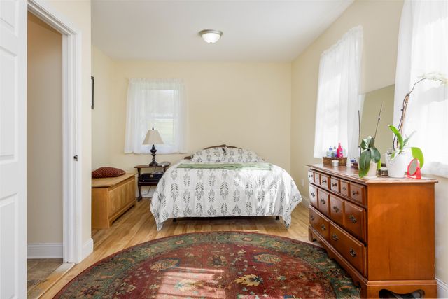 6 Badger Road, Goshen, NH 03752