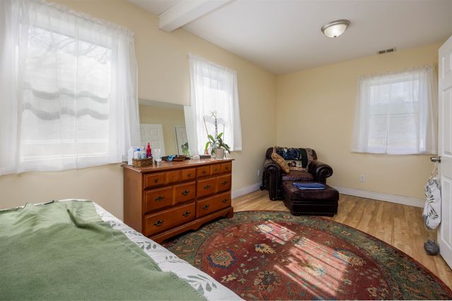 6 Badger Road, Goshen, NH 03752