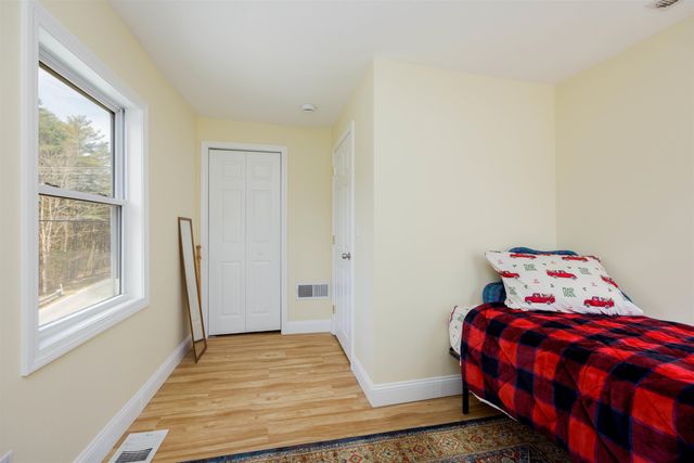 6 Badger Road, Goshen, NH 03752