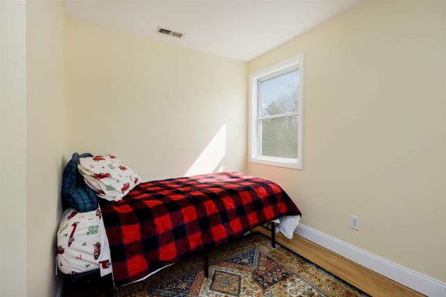 6 Badger Road, Goshen, NH 03752