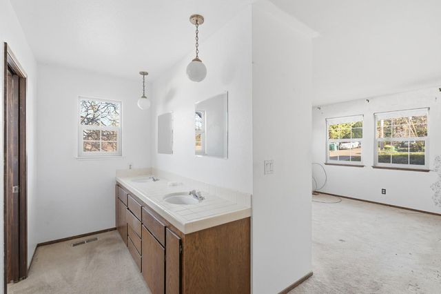 818 Blue Bell Ct, Placerville, CA 95667