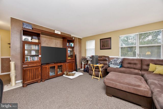 269 SHIRLEY DR, Harleysville, PA 19438