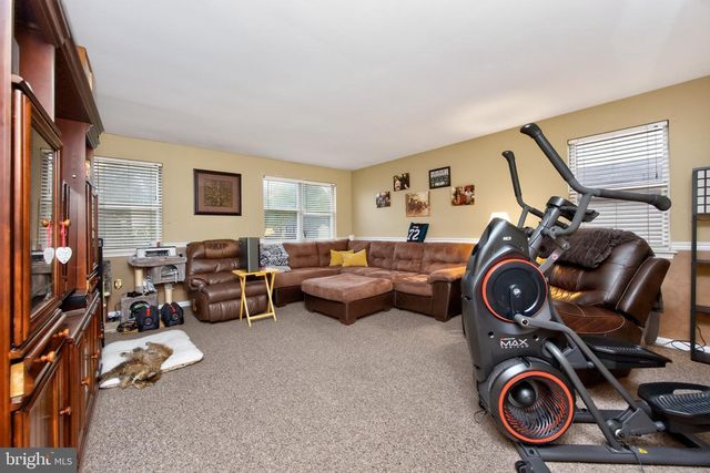 269 SHIRLEY DR, Harleysville, PA 19438