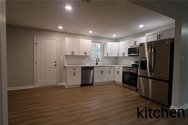 3615 Meadowview Drive, Lithia Springs, GA 30122